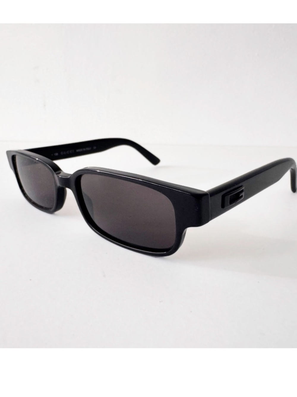 Vintage Gucci Slim Silo Black Sunglasses Iconic 90s/Y2K